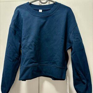 **NWT** Perfectly Oversized Cropped Crew French Terry in Navy Size 4